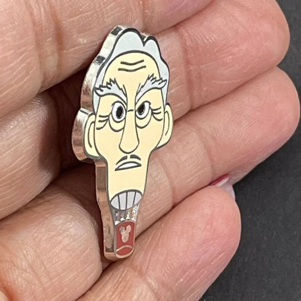 Disney Charles Muntz Trading Pin Up Pixar Villain Hot Air Balloon Jewelry Brooch